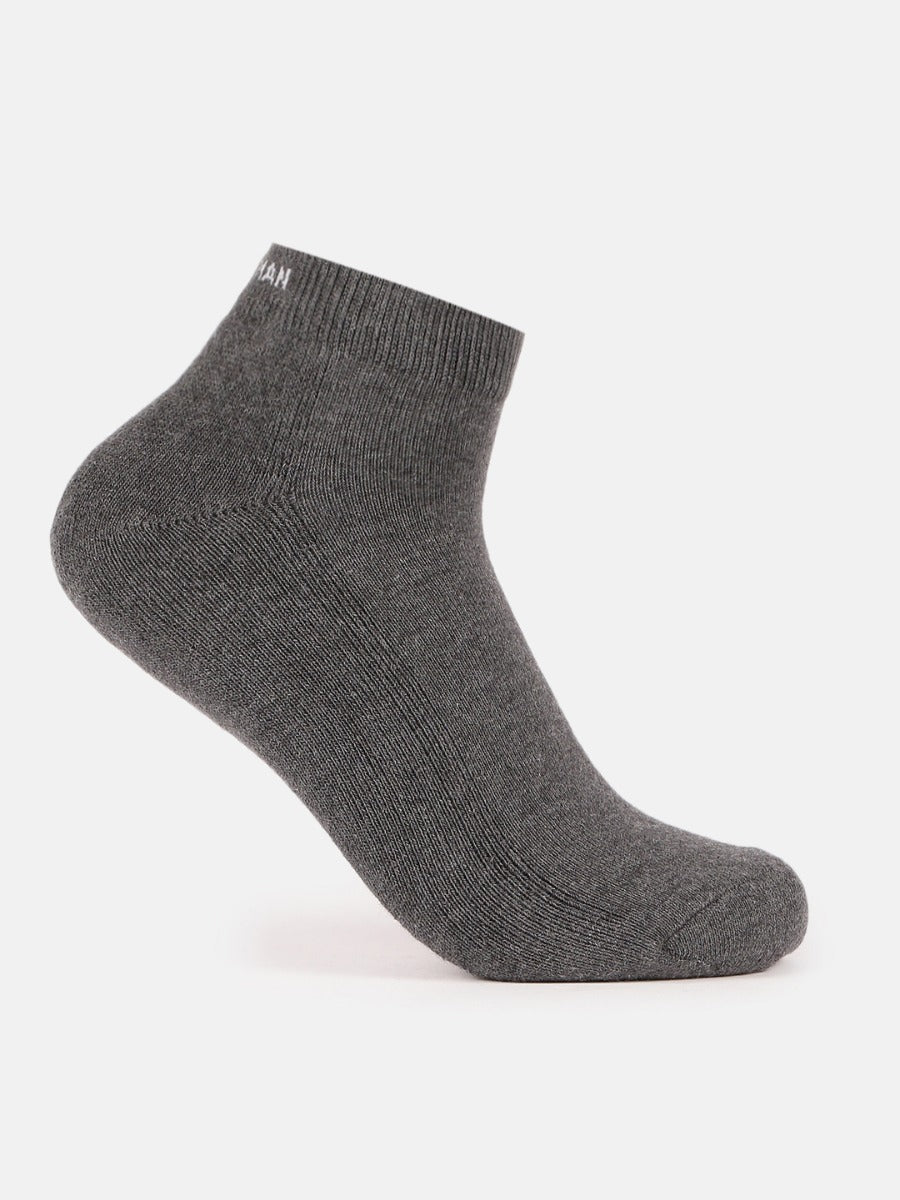 Plain Low Ankle Length Sporty Socks