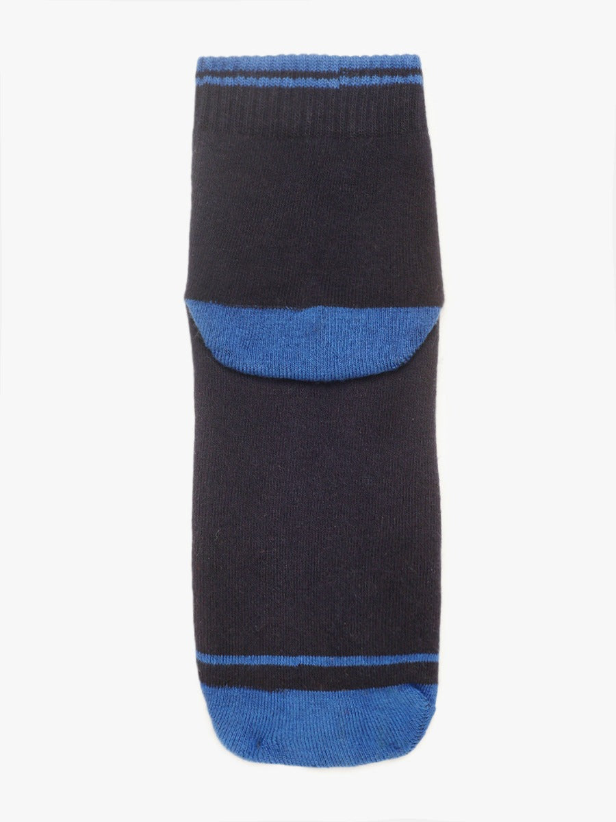 Sports Ankle Length With Stripe Socks | M6300