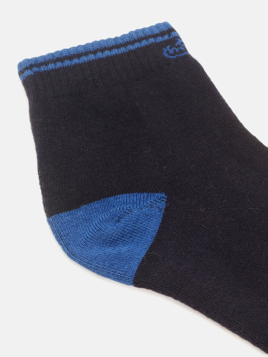 Sports Ankle Length With Stripe Socks | M6300